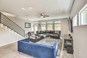 Pet-Friendly Houston Townhome with Fenced Yard